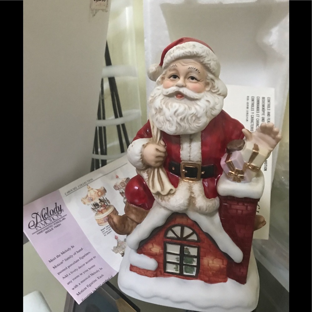 Waco NEW Melody In Motion SANTA Animated Musical RARE Ceramic Christmas Music